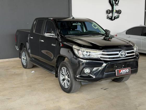 TOYOTA HILUX 2.8 SRX 4X4 CD 16V DIESEL 4P AUTOMÁTICO